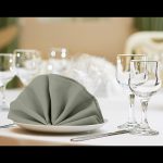 Minzgrüne bedruckte Polyester-Servietten (10 Stück) – Bild 5